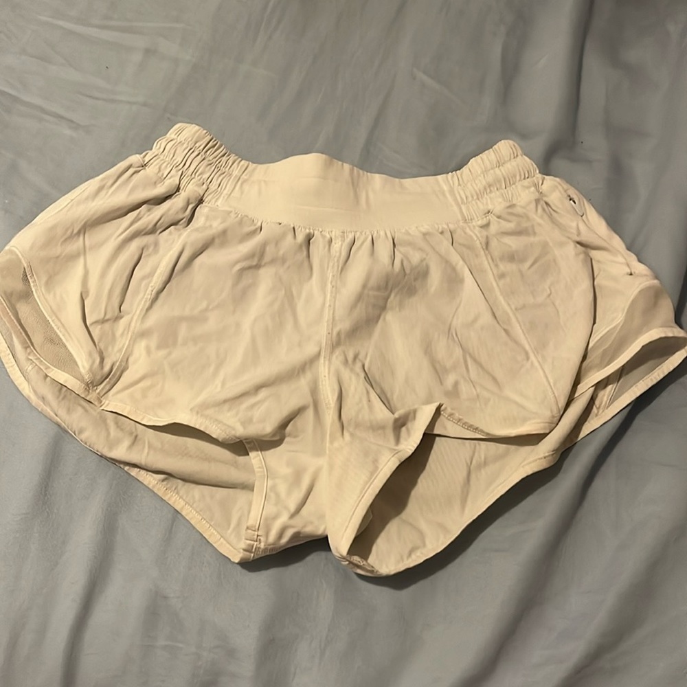 Hotty hot low rise 2.5 inch in WHITE